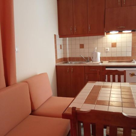 Malou Apartments 카토다라초 외부 사진