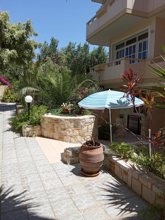 Malou Apartments 카토다라초 외부 사진